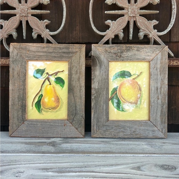 Set of 2 Original Oil Paintings in Wood Frames. Pear and Peach Paintings - Picture 1 of 10